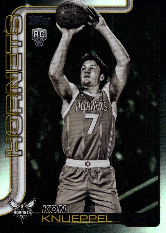 2025 Topps #204 Blackout Variation