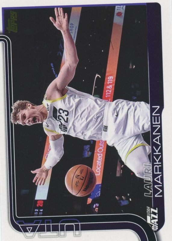 2025 Topps #129 Golden Mirror Image Variation /(SSP)