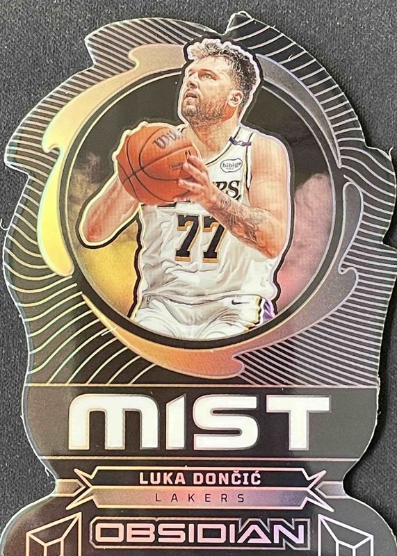 Luka Doncic 2024 Obsidian #11 Mist /(SSP) RAW