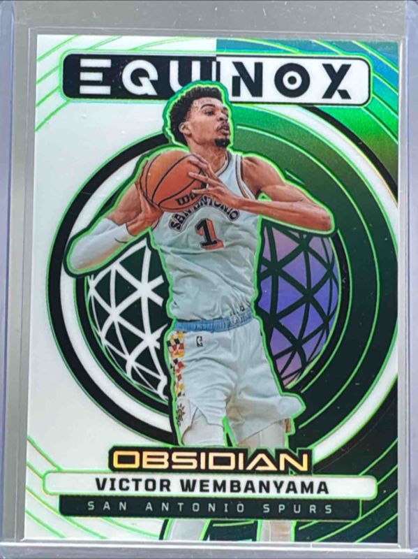 Victor Wembanyama 2024 Obsidian #18 Equinox - Electric Etch Jade /25 RAW