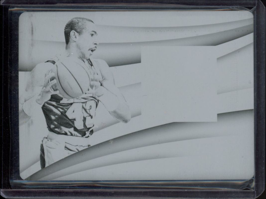 2017 Immaculate #SM-MTH Standout Memorabilia - Platinum /1