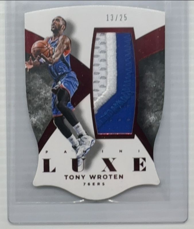 2014 Luxe #31 Memorabilia Die Cuts Prime - Red /15