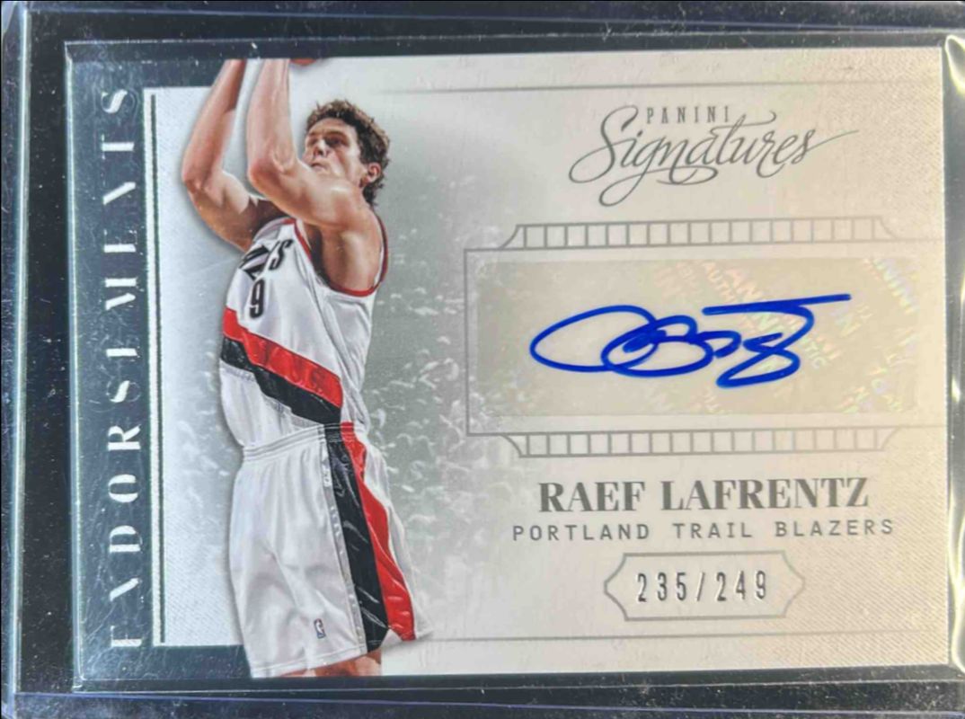 2013 Panini Signatures #46 Endorsements /49