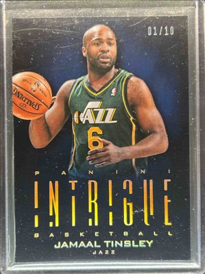 2012 Intrigue #19 Gold /10