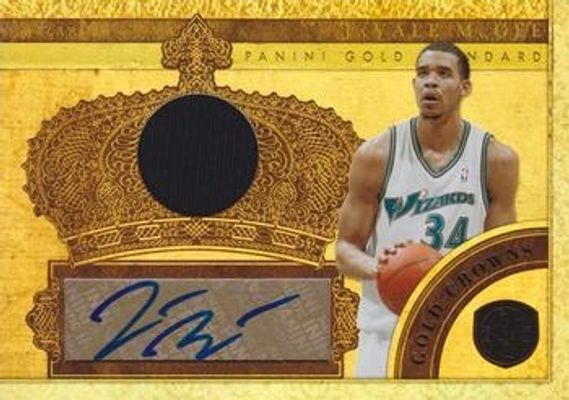 2010 Gold Standard #16 Gold Crowns Materials Signatures /5