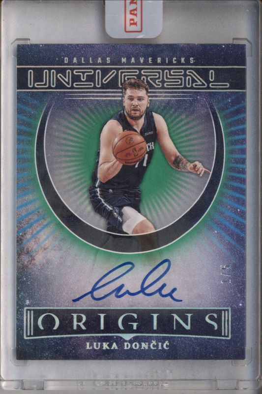 Luka Doncic 2022 Origins #UA-LDC Universal Autographs - Green /5 RAW
