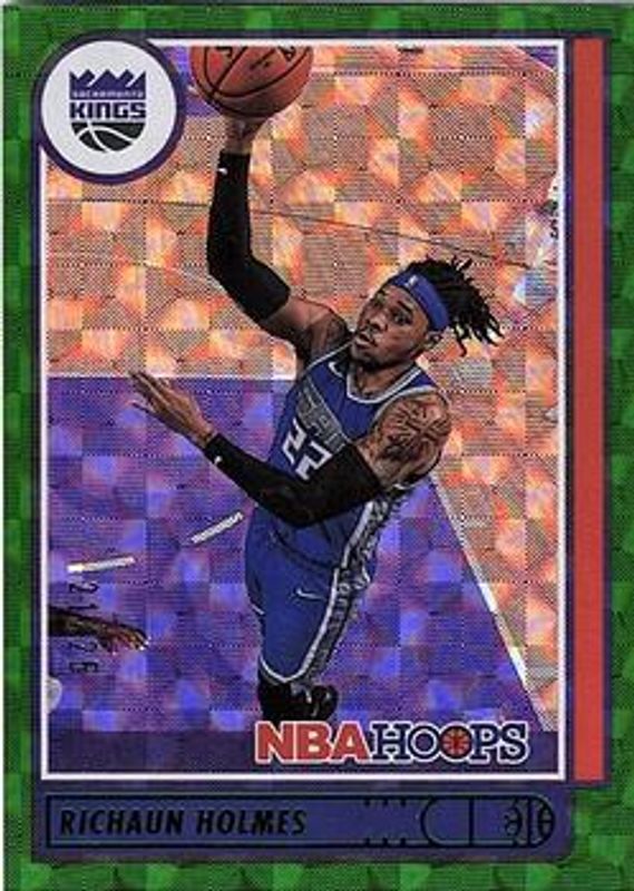 2021 Hoops #118 Hyper Green /25