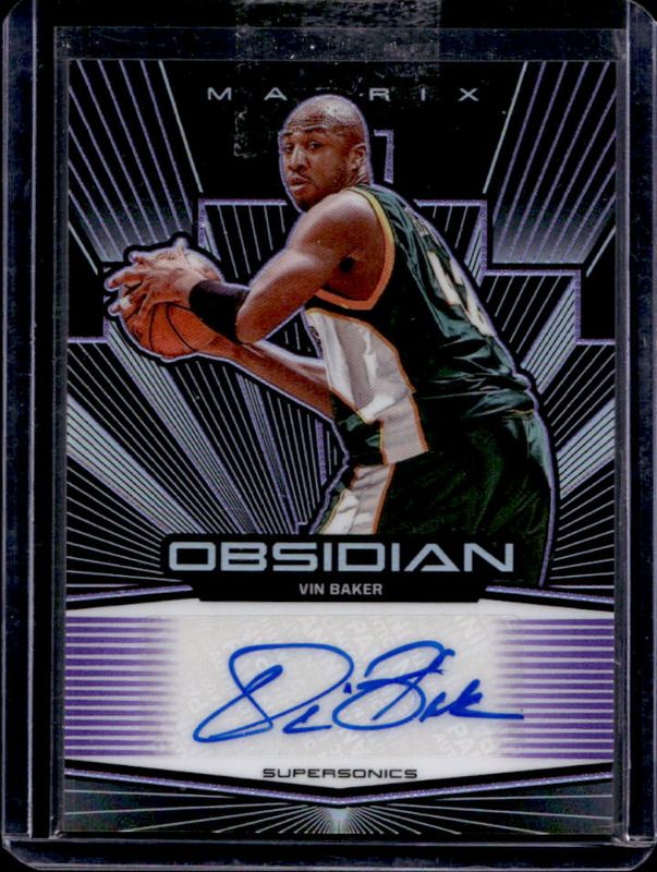 Vin Baker 2019 Obsidian #MA-VBK Matrix Autographs - Electric Etch Purple /75 RAW