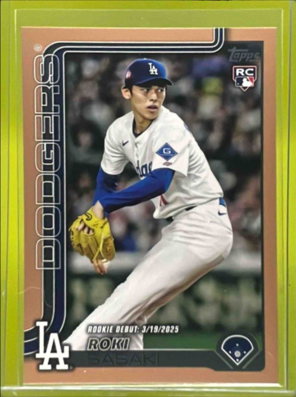 Roki Sasaki 2025 Topps Update #US199 Rookie Debut - Gold /2025 RAW