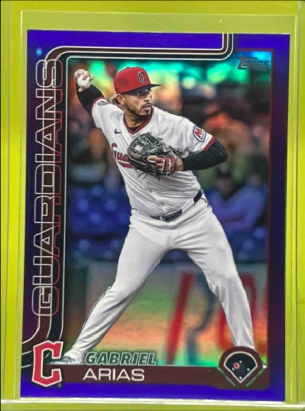 Gabriel Arias 2025 Topps Update #US206 Purple Rainbow Foil /250 RAW