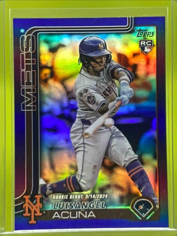 Luisangel Acuna 2025 Topps Update #US336 Rookie Debut - Purple Rainbow Foil /250 RAW
