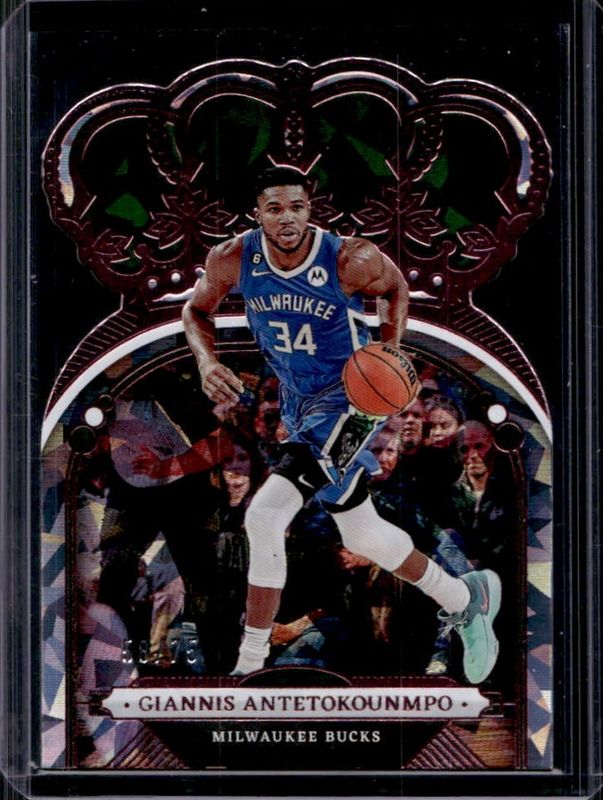 Giannis Antetokounmpo 2022 Crown Royale #94 Crystal RAW