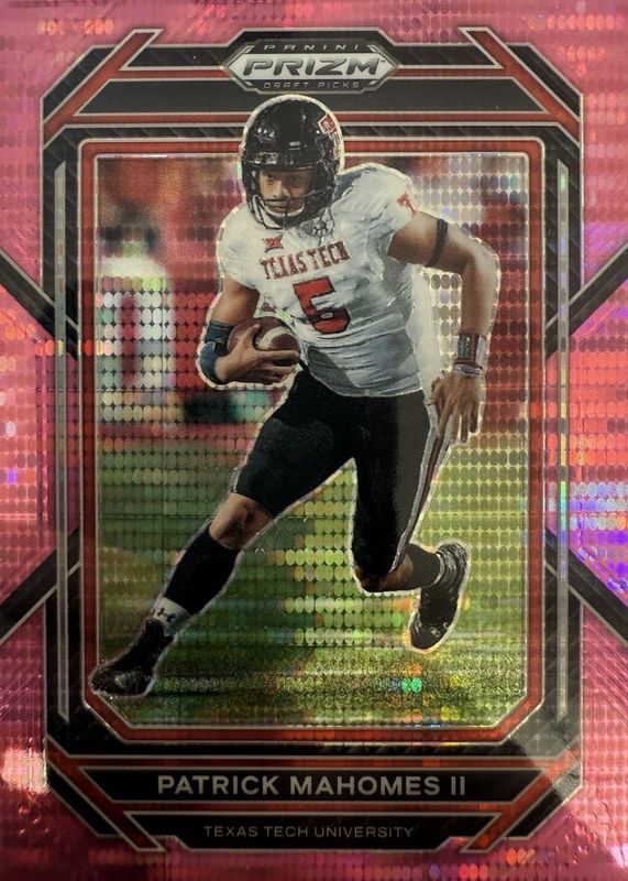 Patrick Mahomes II 2023 Prizm Draft Picks #81 Neon Pink Pulsar /15 RAW
