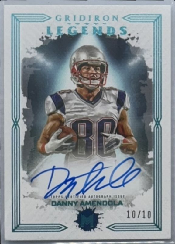 2023 Topps Motif #GIL-DA Gridiron Legends Signatures - Cadium Orange /10