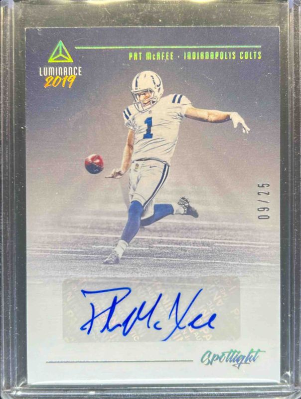 2019 Luminance #SS-PMA Spotlight Signatures - Gold /5