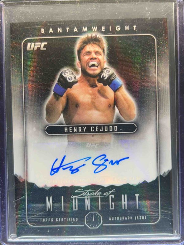 Henry Cejudo 2024 Topps Midnight UFC #SMA-HCO Stroke of Midnight Autographs - Moon Beam RAW
