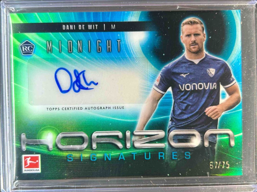 2024 Topps Bundesliga Midnight #HS-DD Horizon Signatures - Dusk /75