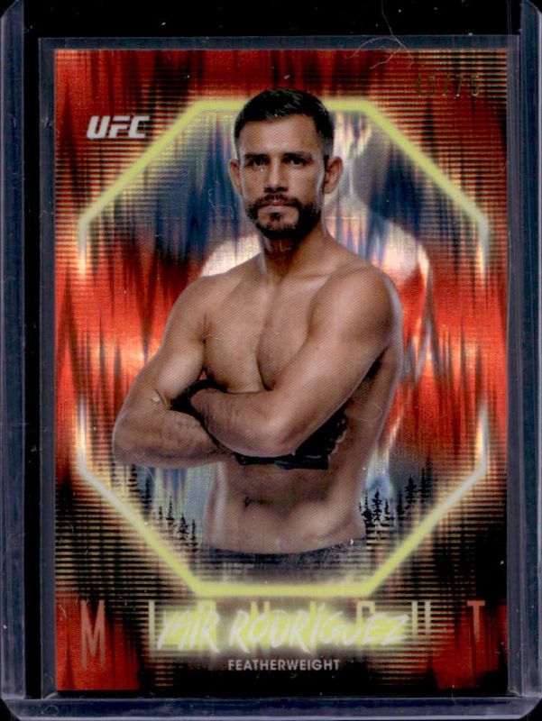 2025 Topps Midnight UFC #7 Dusk /75