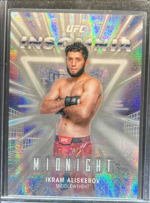 Ikram Aliskerov 2025 Topps Midnight UFC #IN-8 Insomnia - Moon Beam RAW