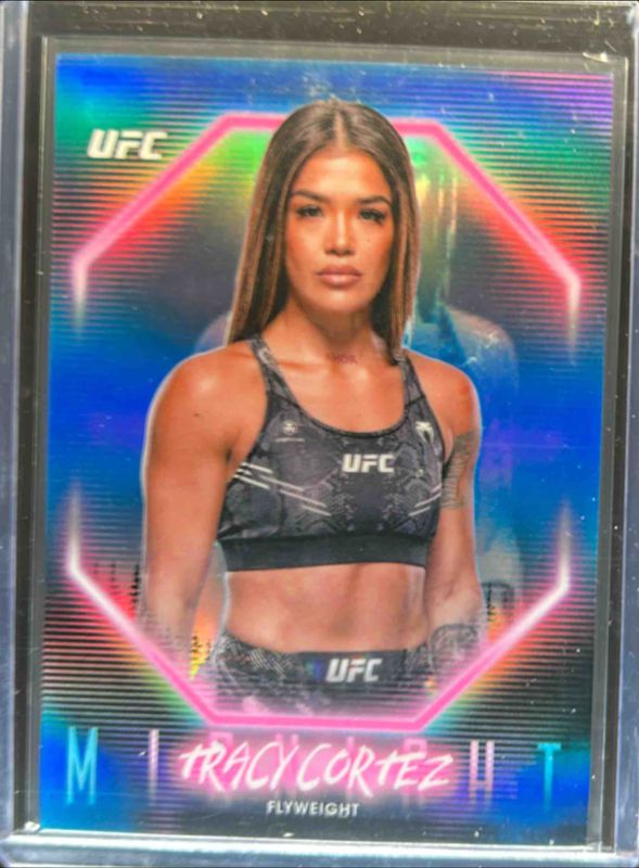 2025 Topps Midnight UFC #68 Base