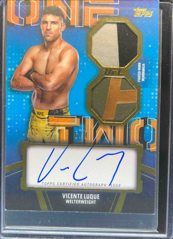 2024 Topps Knockout UFC #OTC-VLE 1 2 Combo Autographs Relics - Gold /8