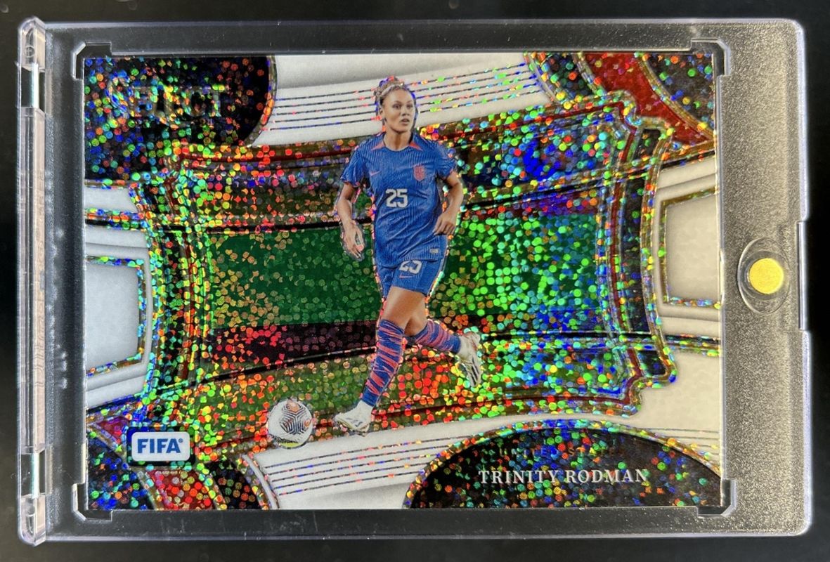 2023 Select FIFA #224 Field Level White Sparkle /(SSP)