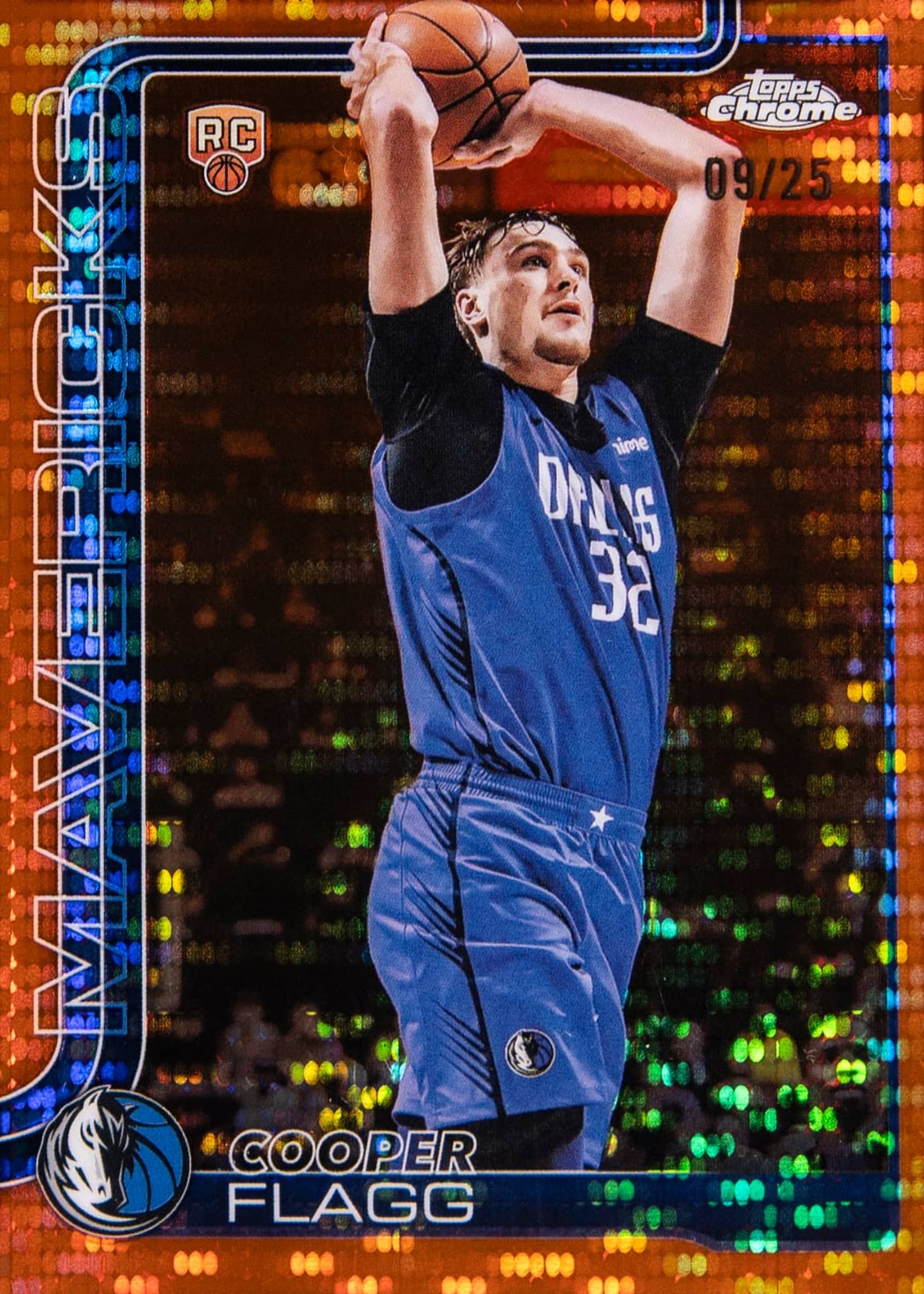 Cooper Flagg 2025 Topps Chrome #251 Orange Pulsar Refractor /25
