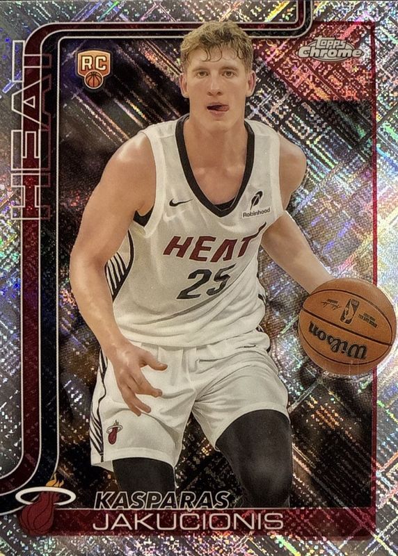 2025 Topps Chrome #270 Skylight Refractor