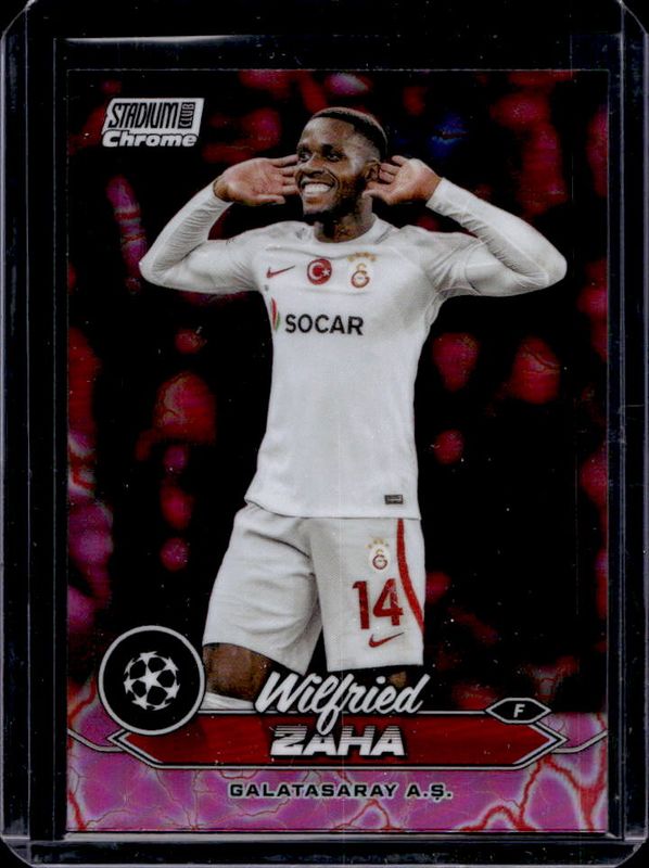 2023 Topps Stadium Club Chrome UEFA Champions League #34 Pink Red Electric Charge Refractor
