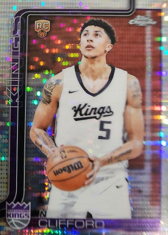 2025 Topps Chrome #274 Pulsar Refractor