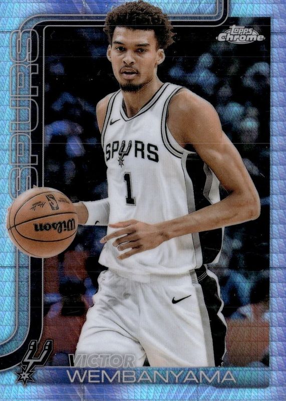 2025 Topps Chrome #221 Prism Refractor