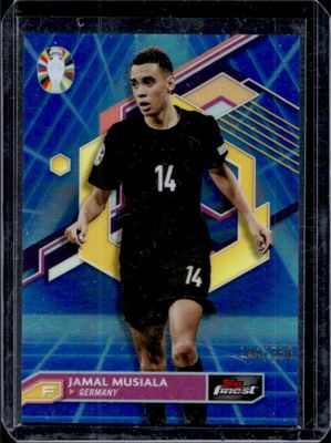 2023 Topps Finest Road to UEFA Euro #37 Blue Aqua Vaporwave Refractor /250