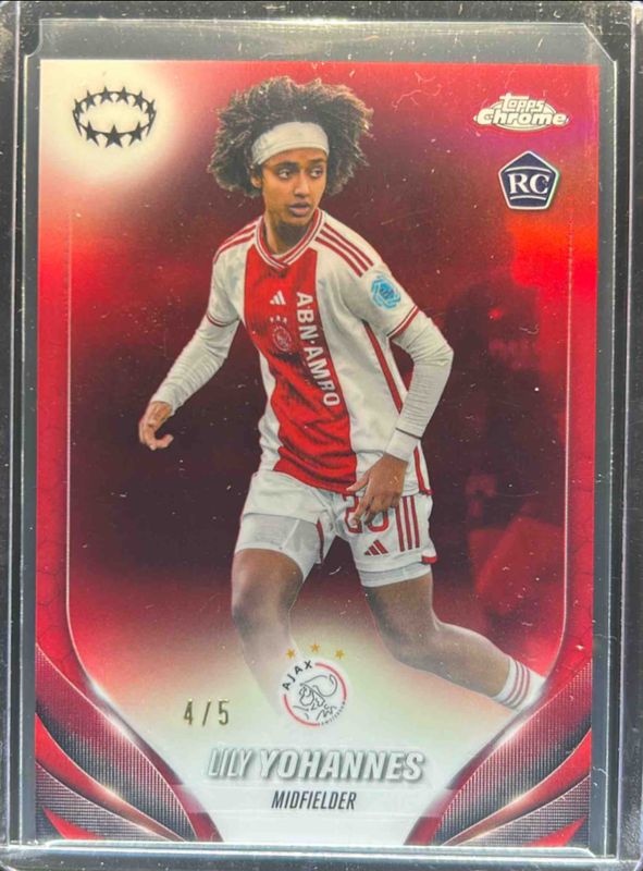 2023 Topps Chrome UEFA Women's Champions League #25 Red /5