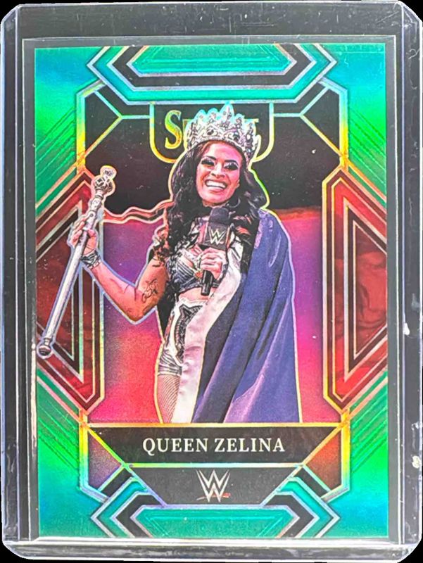 2022 Select WWE #375 Green /5
