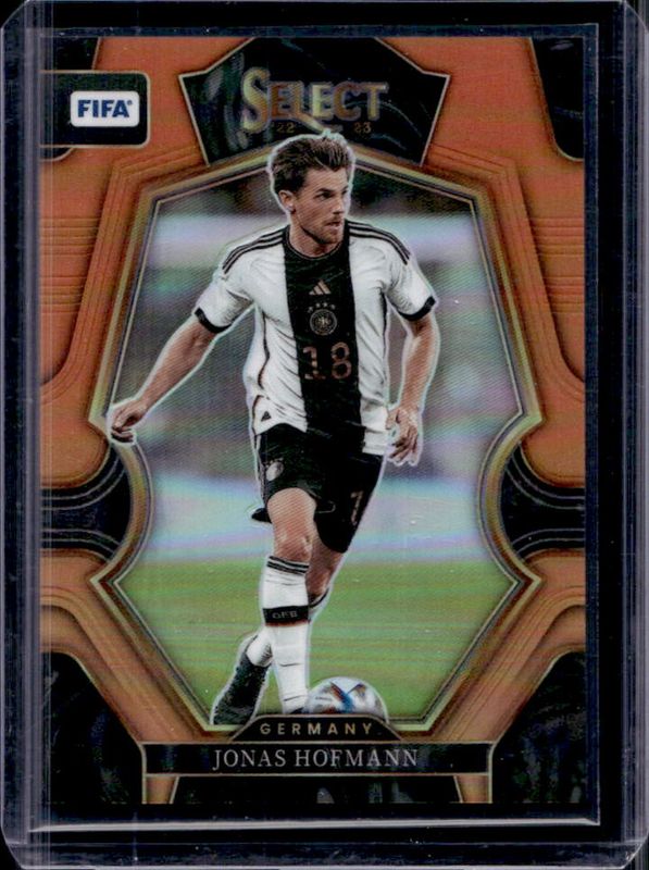 2022 Select FIFA #135 Orange /60