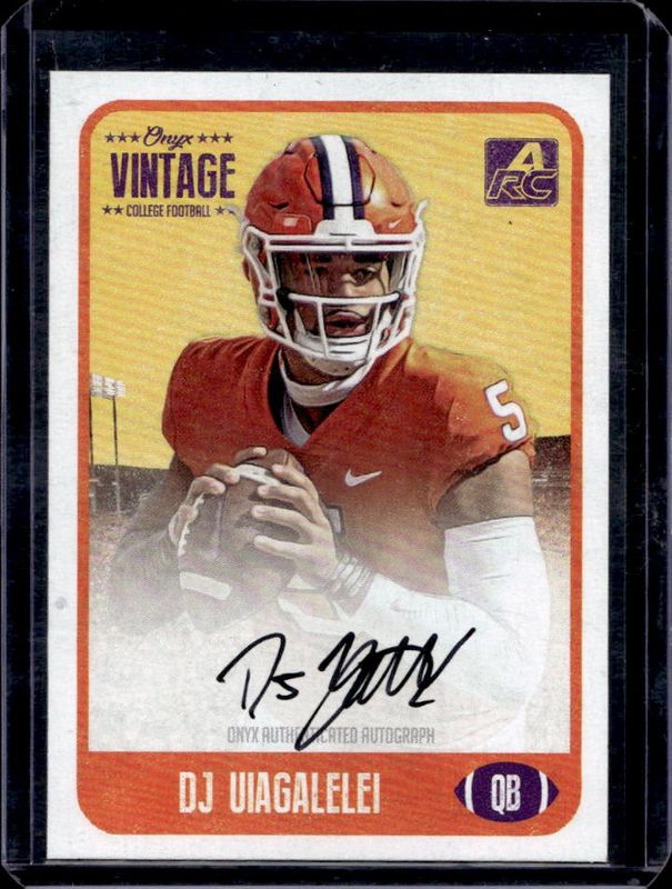 2021 Onyx Vintage College Football #CADU Black Signatures /5