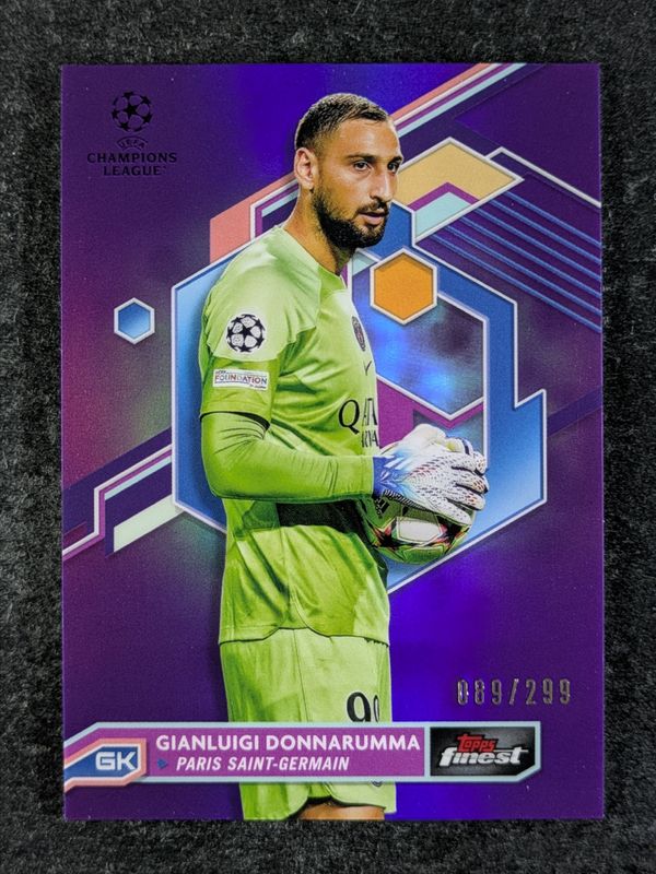 2022 Topps Finest UEFA Club Competitions #120 Purple Refractor /299