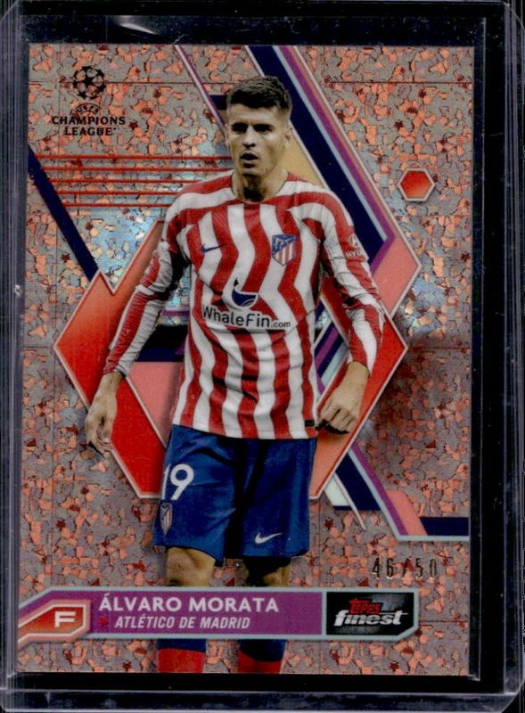 2022 Topps Finest UEFA Club Competitions #130 Rose Gold Mini Diamond Refractor /50