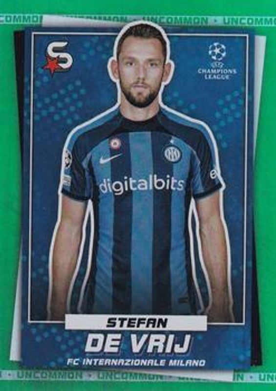 2022 Topps UEFA Superstars #77 Uncommon Green