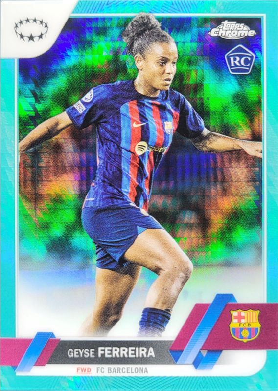 2022 Topps Chrome UEFA Women's Champions League #16 Aqua Prism Refractor