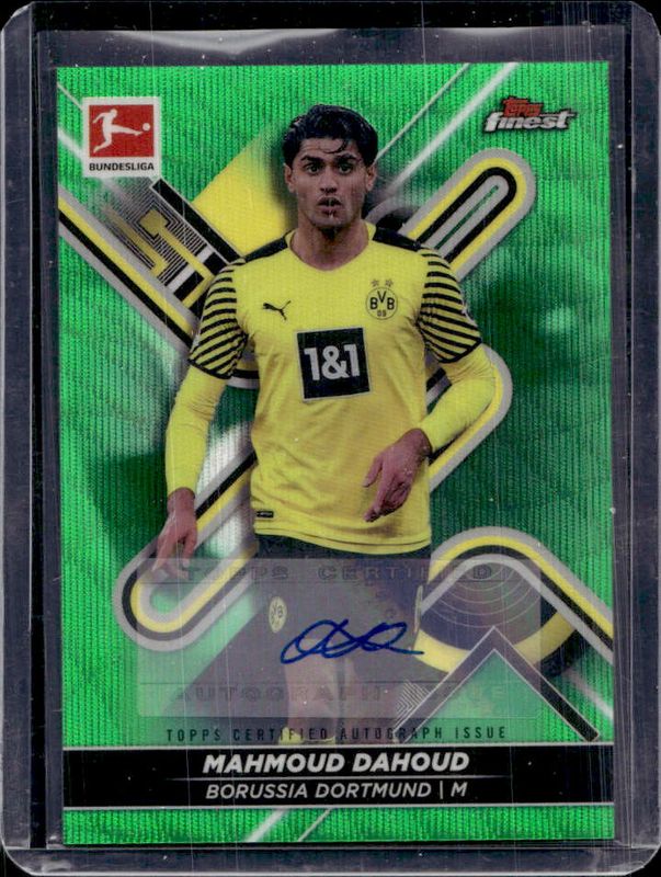 2021 Topps Finest Bundesliga #46 Autographs - Green Wave Refractor /30