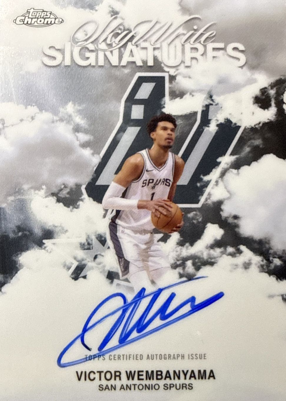 Victor Wembanyama 2025 Topps Chrome #SWS-VW Sky Write Signatures
