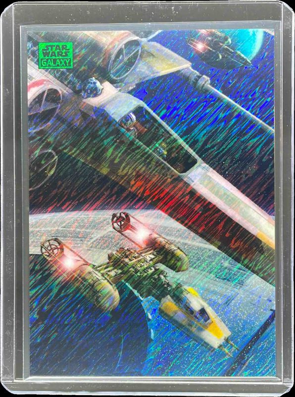 2025 Topps Chrome Star Wars Galaxy #16 Green Shimmer Refractor /199