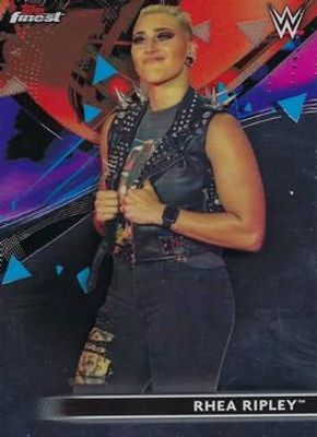 2021 Topps Finest WWE #32 Base