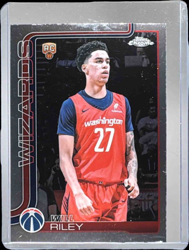 2025 Topps Chrome #271 Base