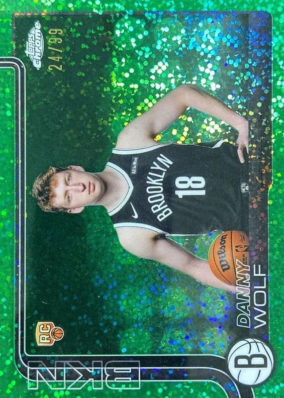 2025 Topps Chrome #277 Image Variation - Green Speckle Refractor /99