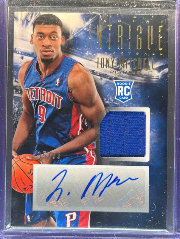 2013 Intrigue #1 Rookie Autographed Memorabilia /99