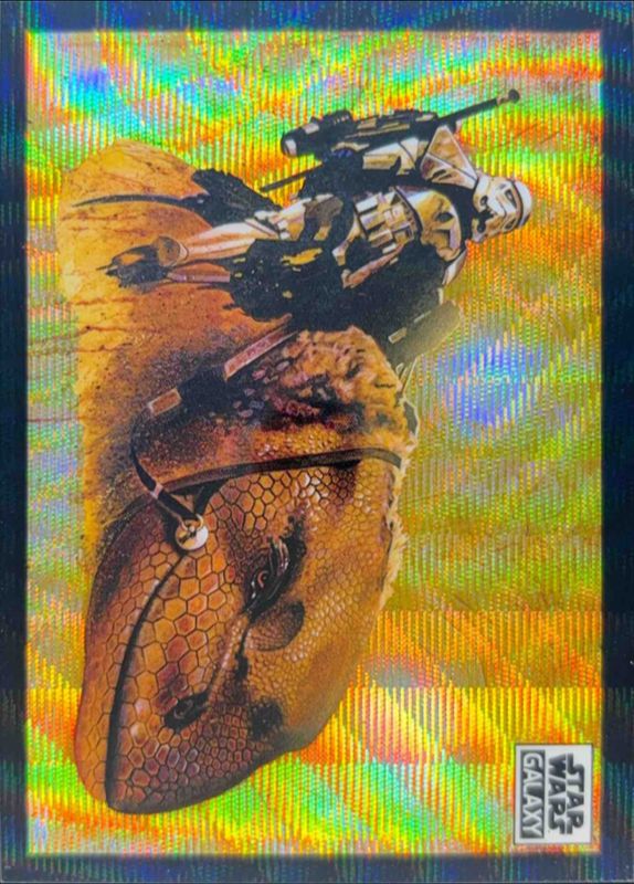 2022 Topps Chrome Star Wars Galaxy #17 Wave /99