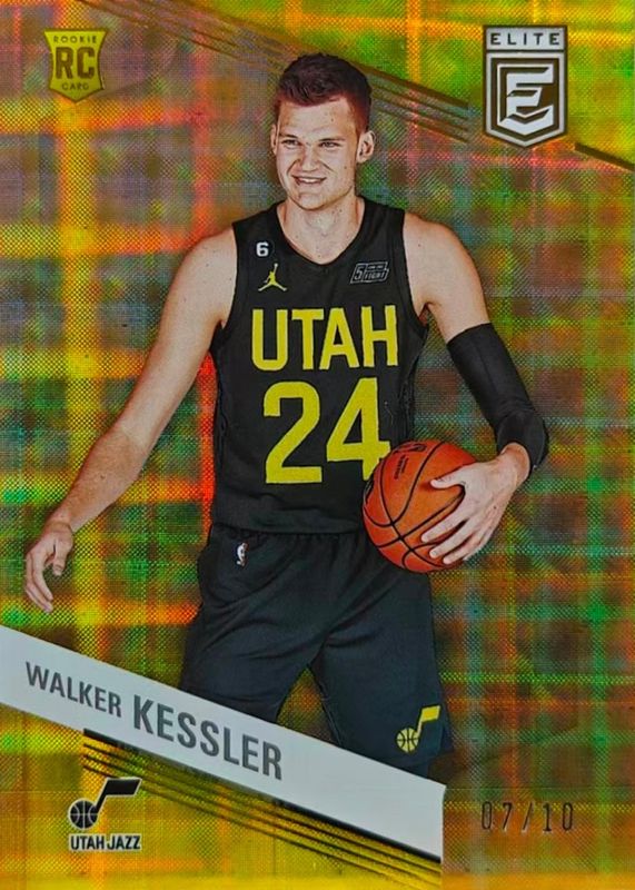 2022 Elite #216 Asia Hyper Gold /10