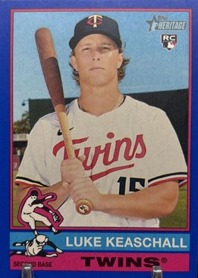 2025 Topps Heritage High Number #614 Dark Blue Border